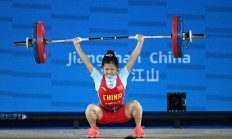 AG真人下载:举重亚锦赛：赵金红包揽女子45公斤级三项冠军 打破抓举世界纪录